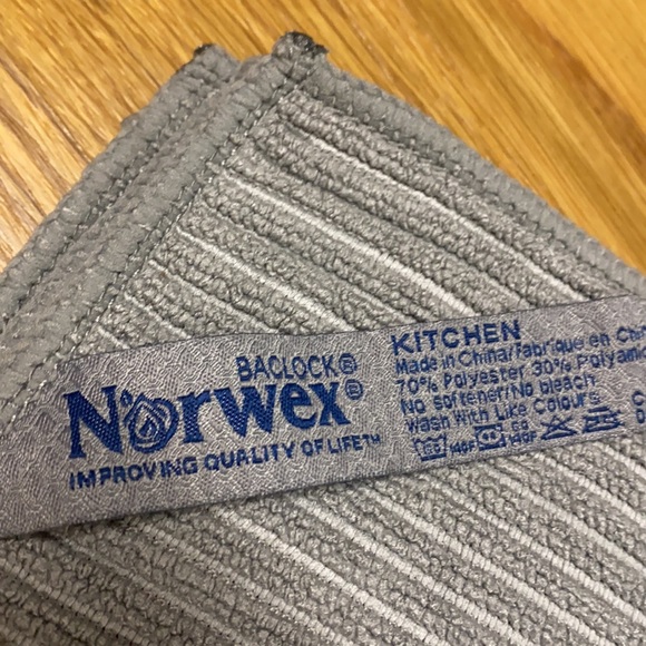 Norwex Kitchen Cloth Graphite - Picture 3 of 3